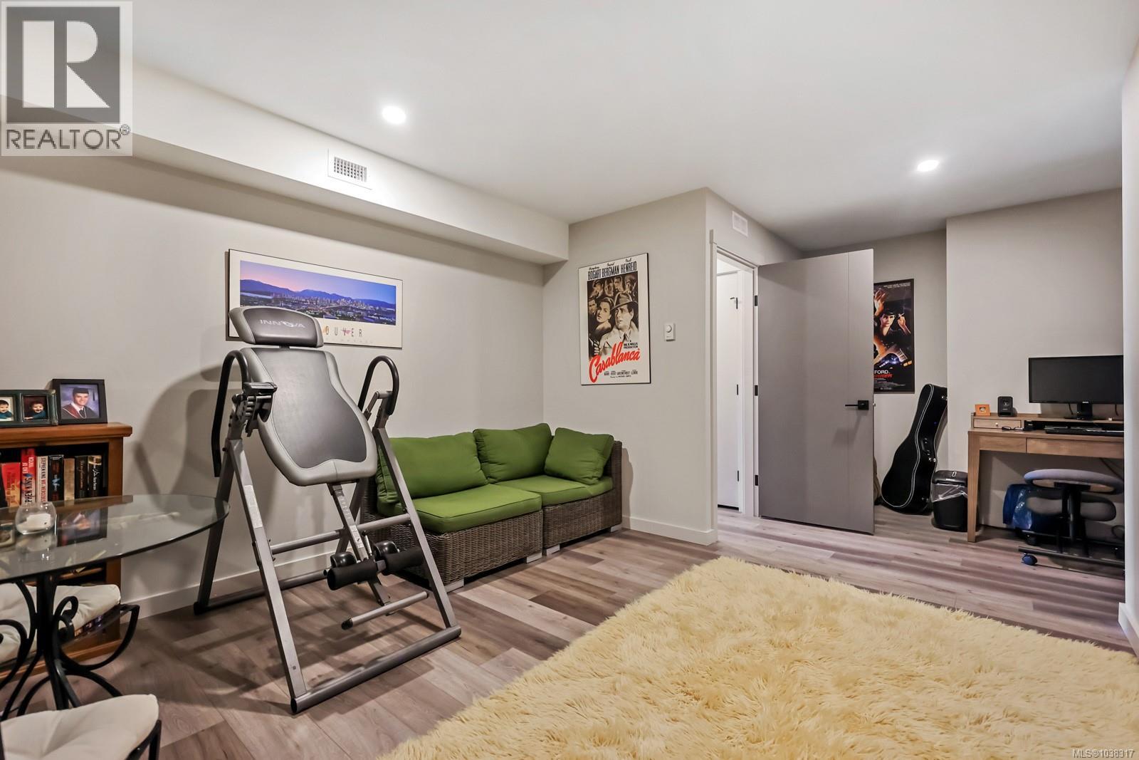 9 356 14th St, Courtenay