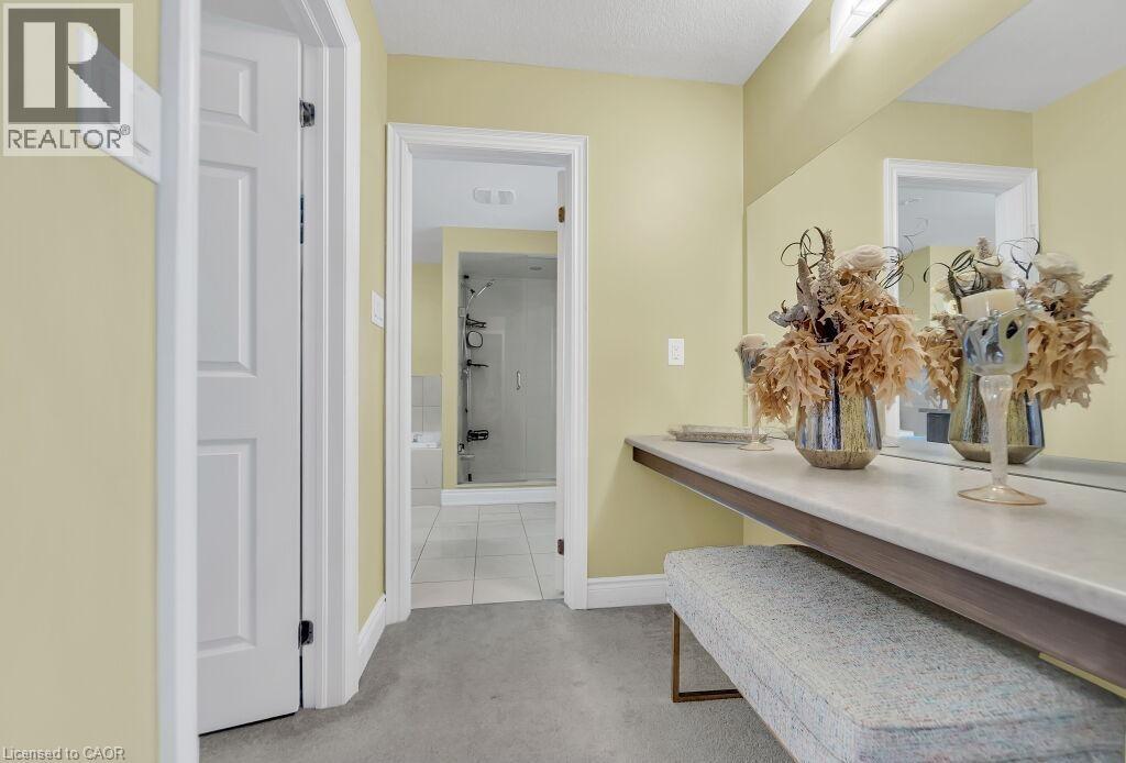35 WILMOT Road - 26