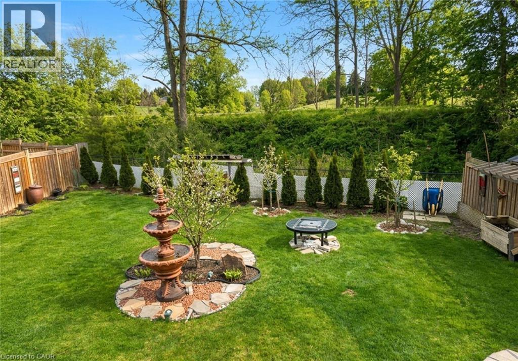 35 WILMOT Road - 43