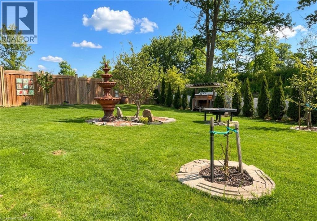 35 WILMOT Road - 44