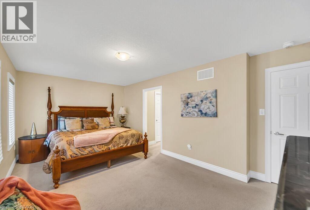 35 WILMOT Road - 30