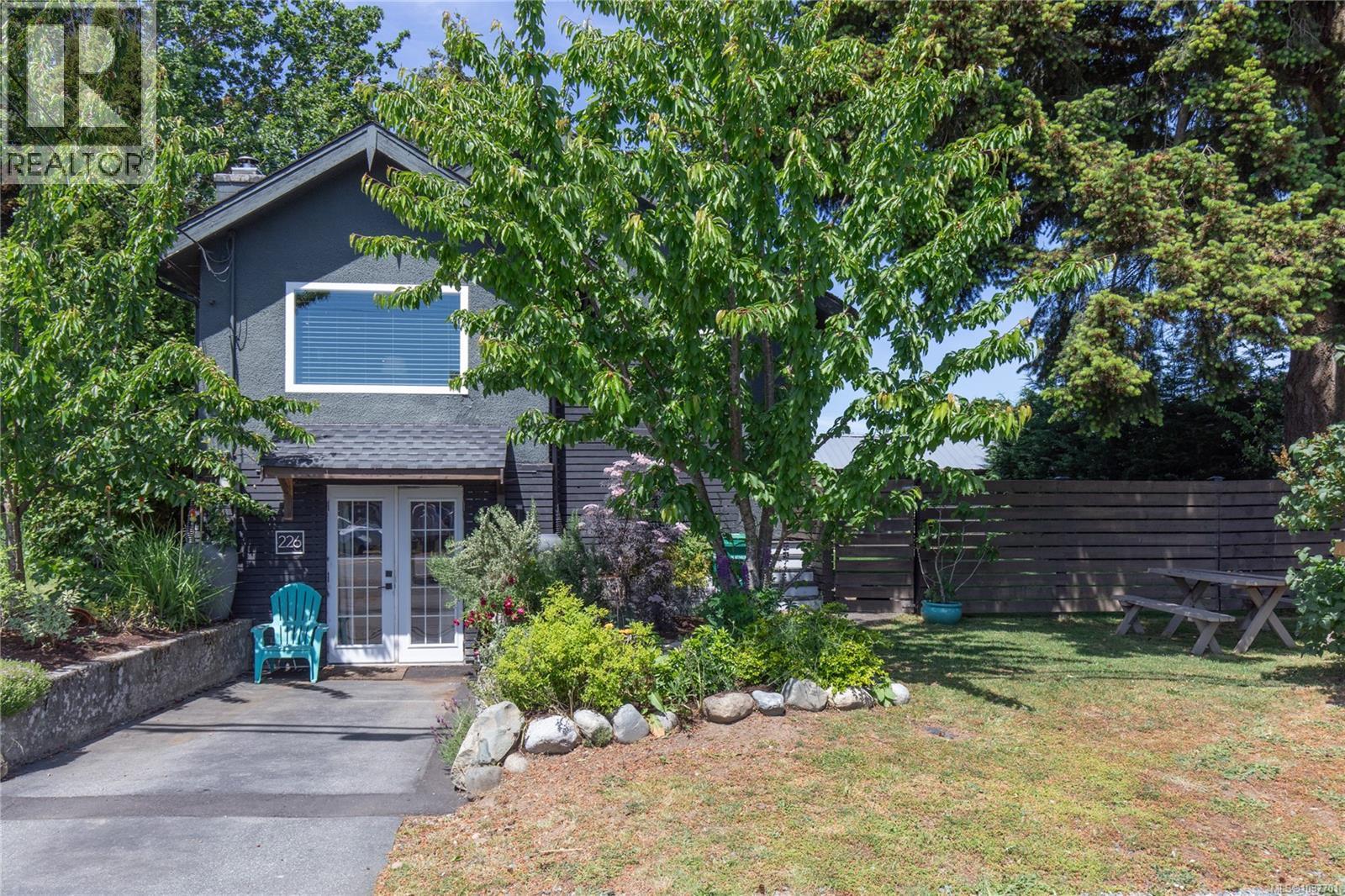 226 Harewood Rd - 1