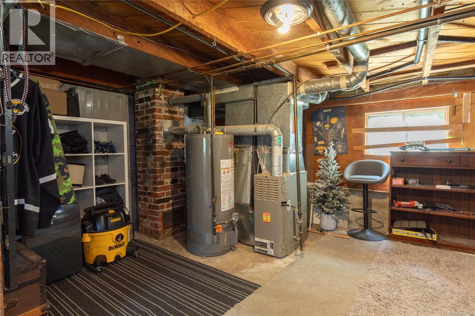 226 Harewood Rd, Nanaimo