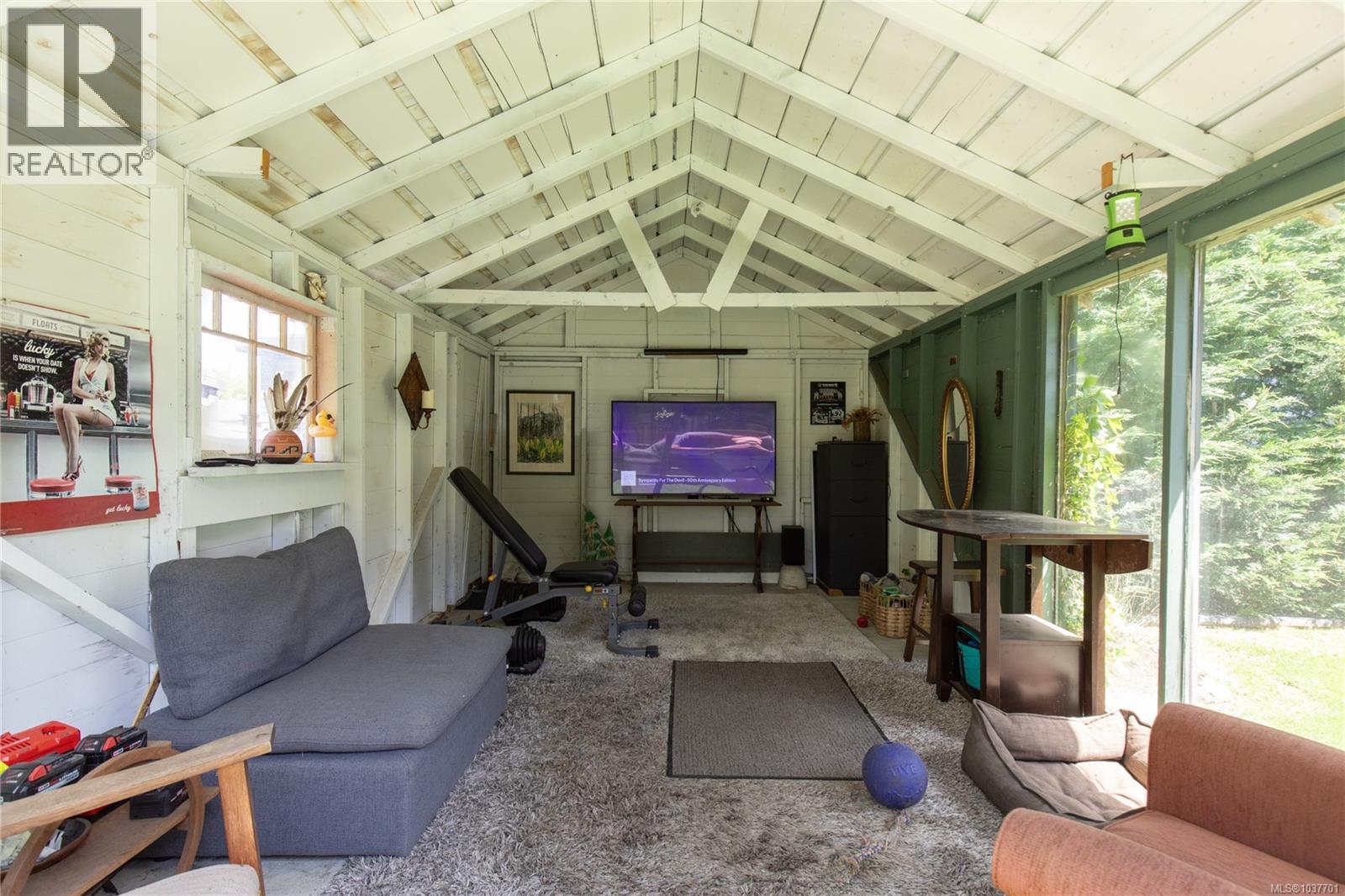 226 Harewood Rd, Nanaimo