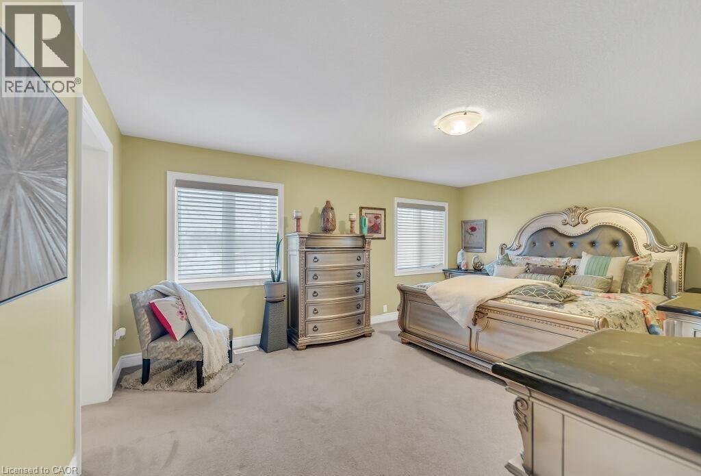35 WILMOT Road - 23