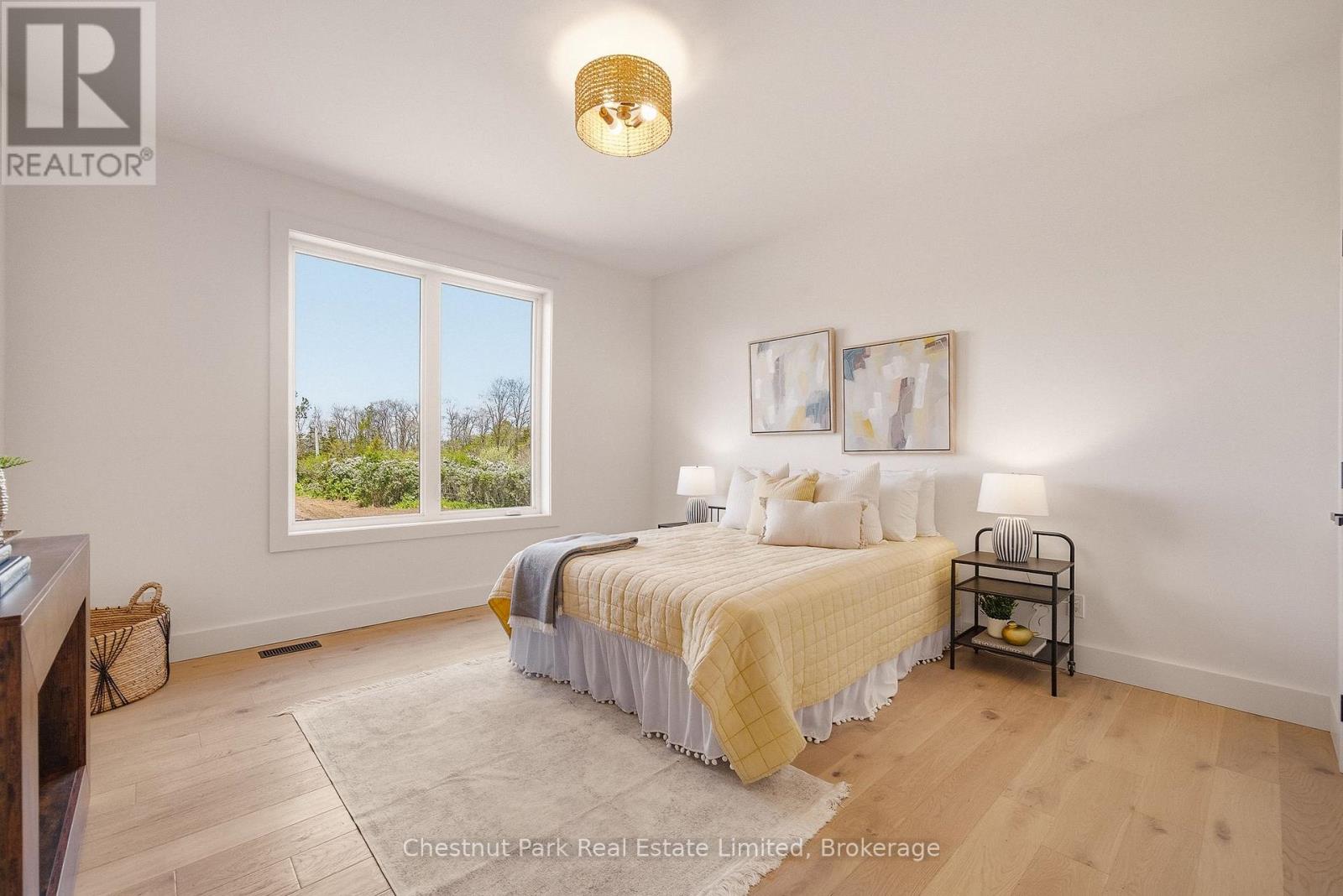 2621 VICTORIA ROAD - 28