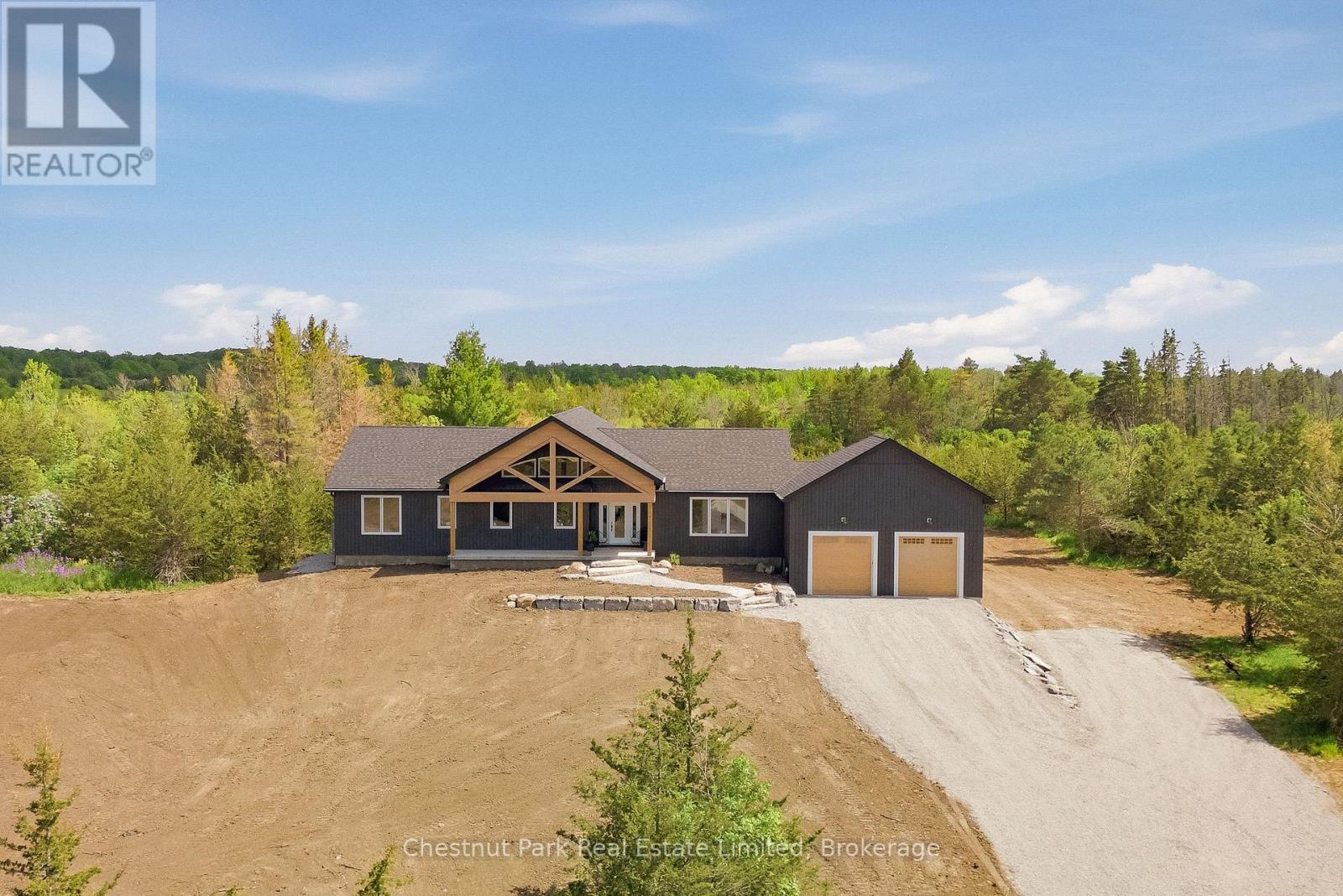2621 VICTORIA ROAD - 5