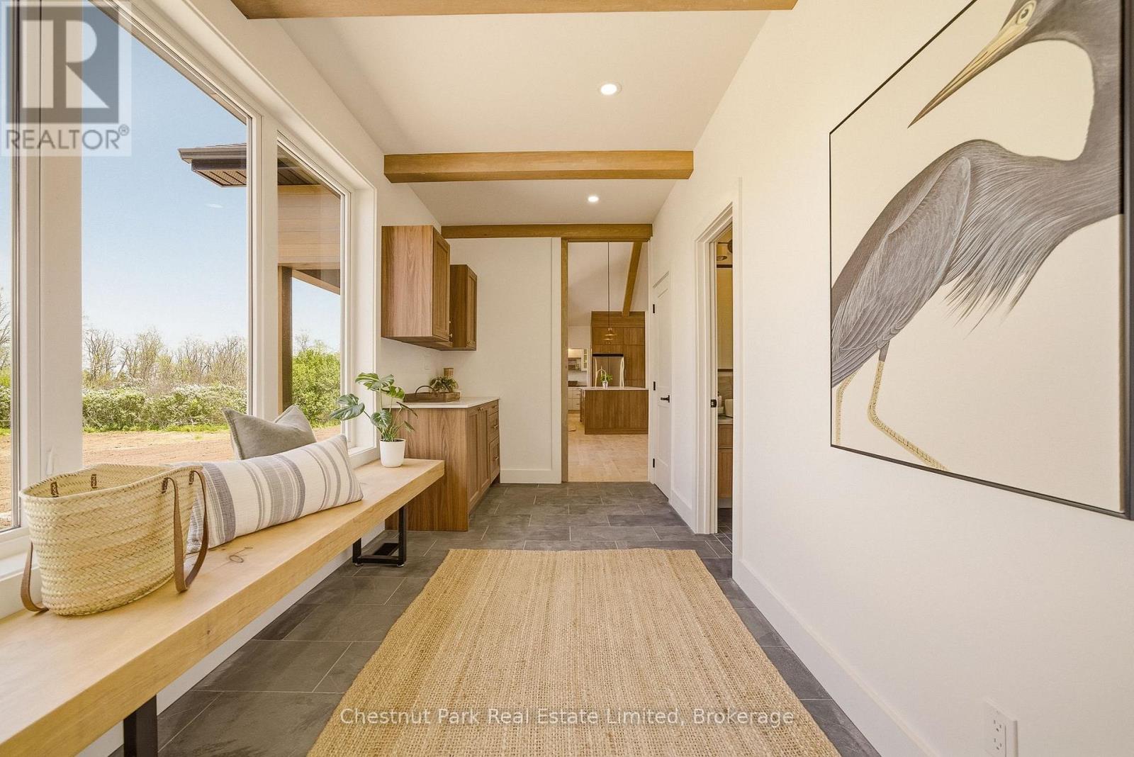 2621 VICTORIA ROAD - 9