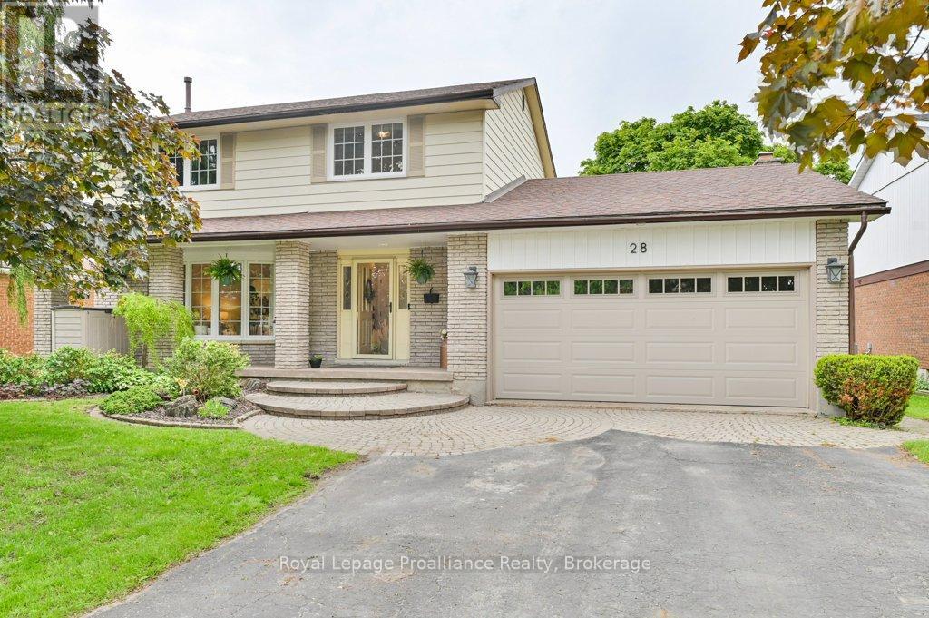 28 BRIARWOOD CRESCENT - 1
