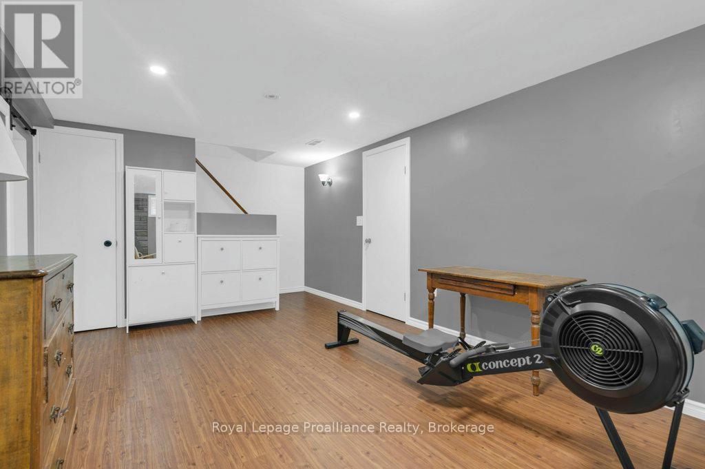 28 BRIARWOOD CRESCENT - 31