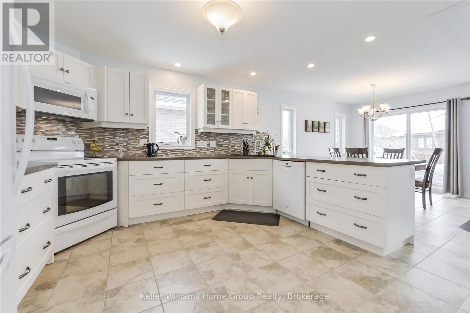 107 MCGOWAN STREET - 10