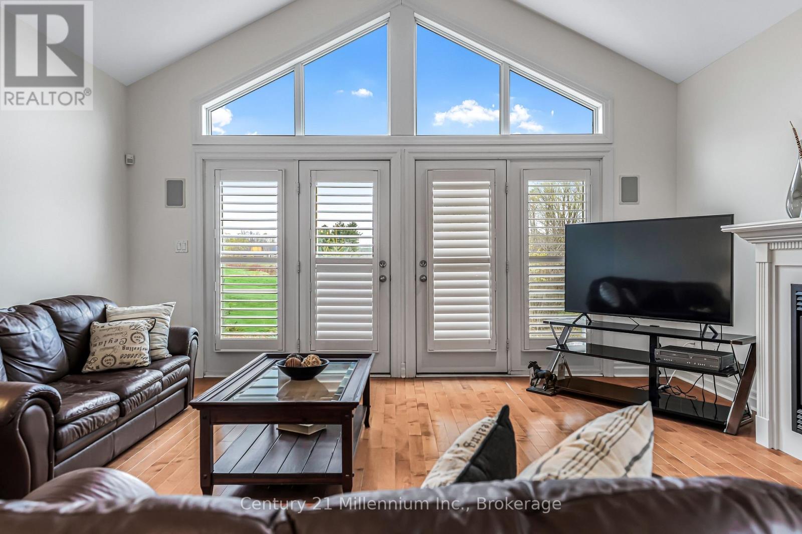 6 GLEN ABBEY COURT - 15