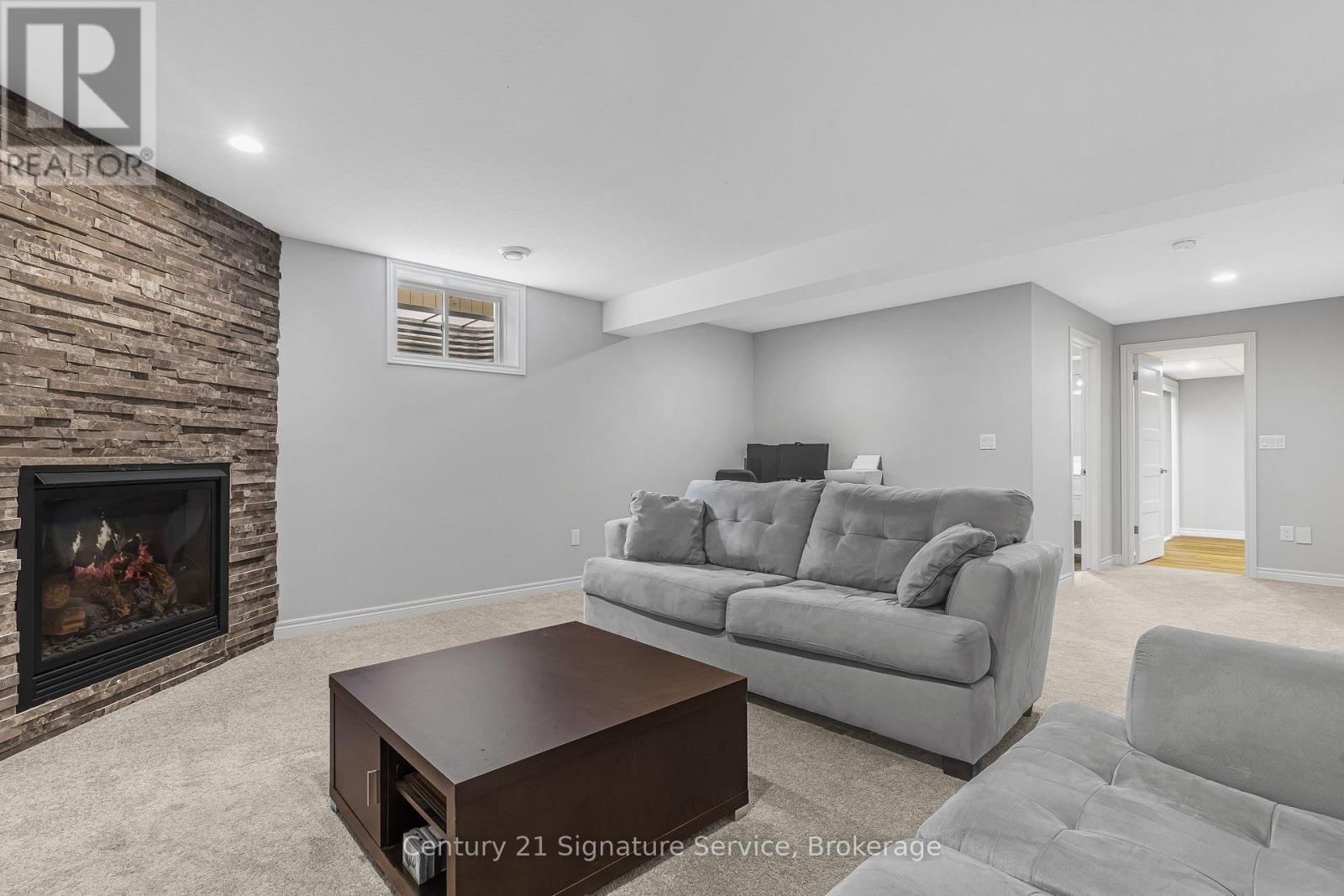 16 GAISER ROAD - 25