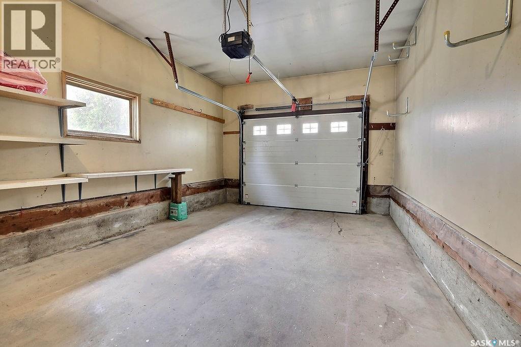 35 Chase CRESCENT - 17