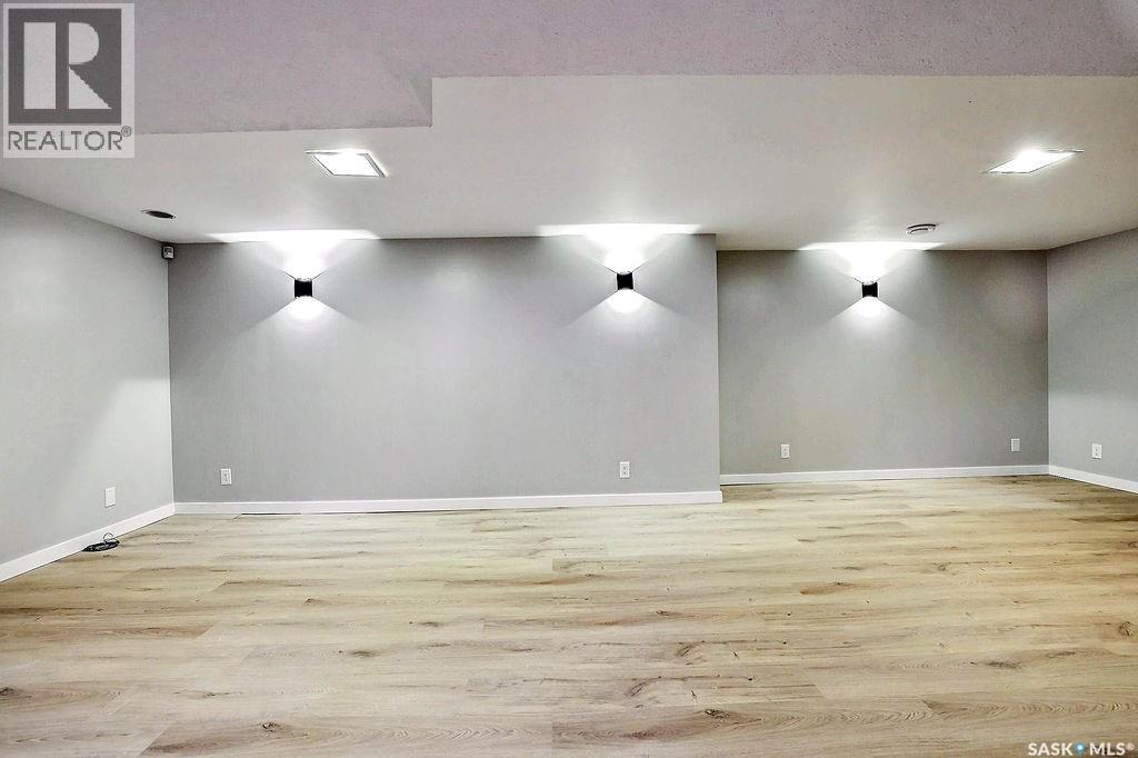 35 Chase CRESCENT - 19