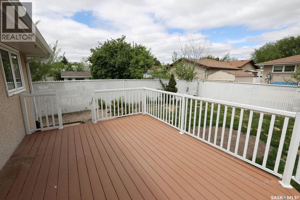35 Chase CRESCENT - 26