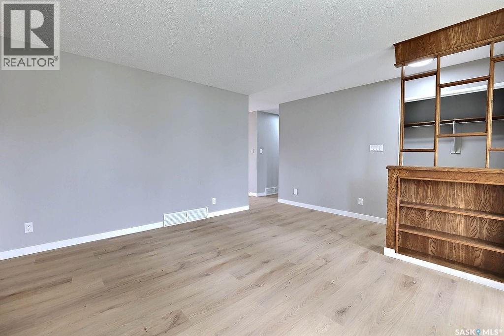 35 Chase CRESCENT - 4