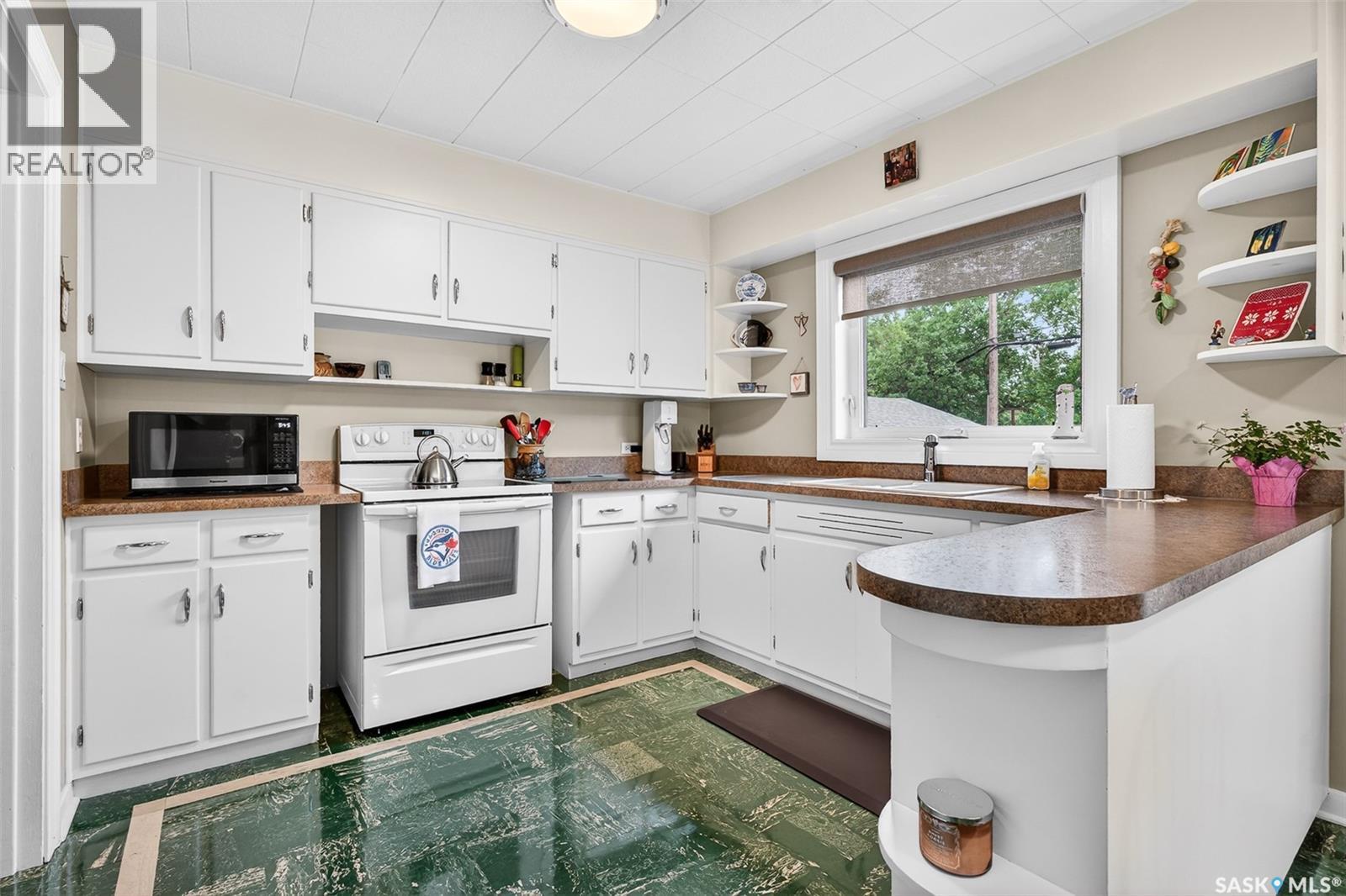 1030 1st AVENUE NW - 10