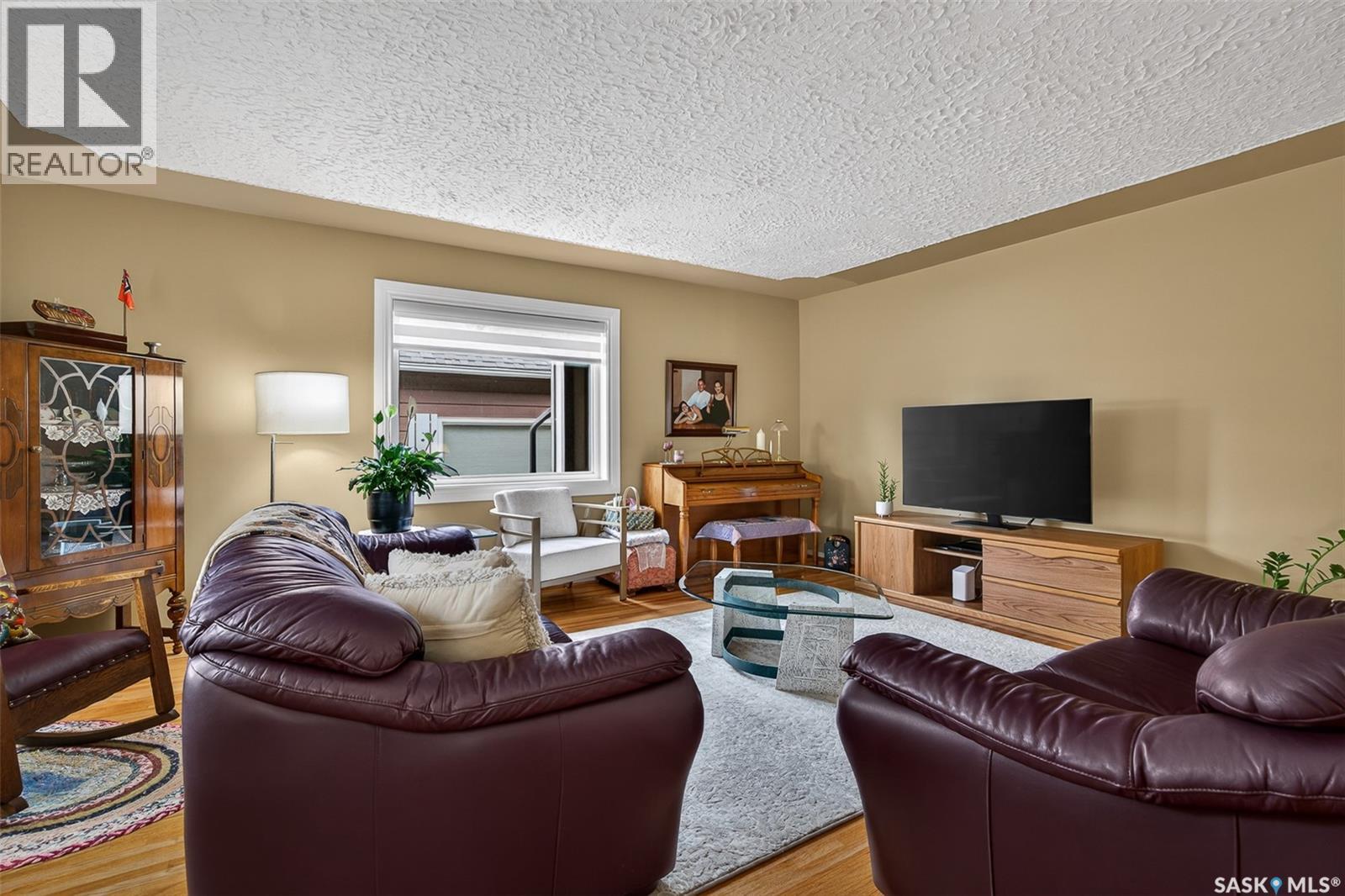1030 1st AVENUE NW - 24