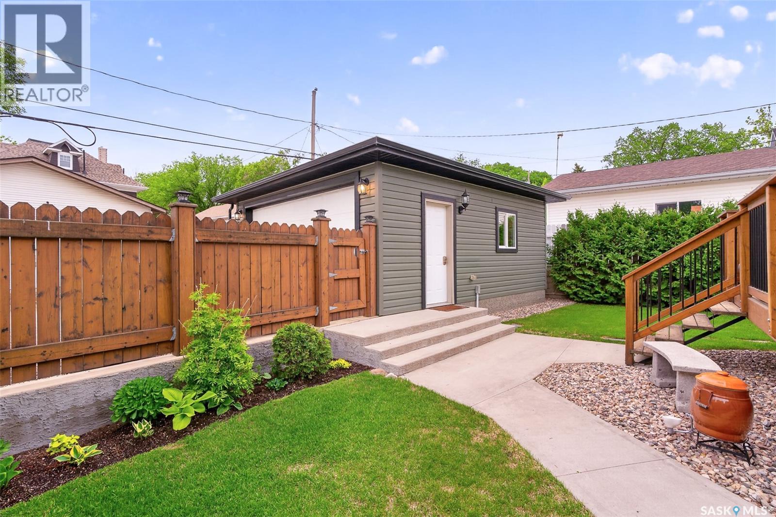 1030 1st AVENUE NW - 55