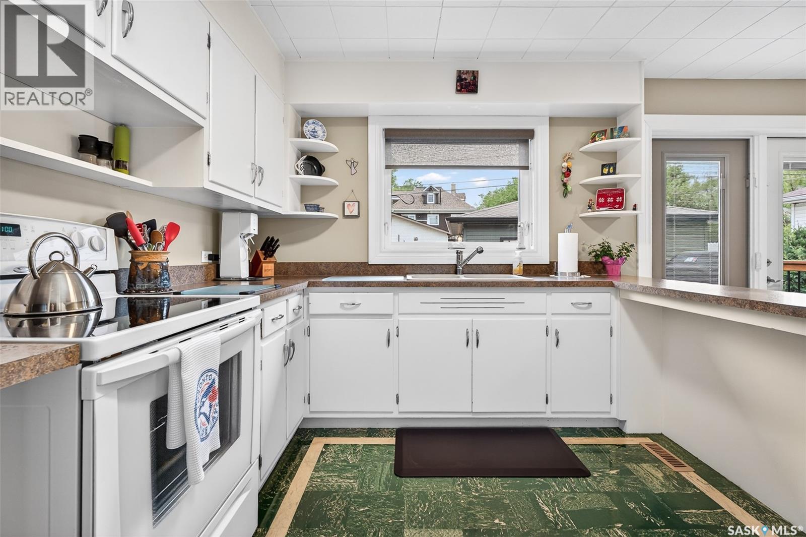 1030 1st AVENUE NW - 9