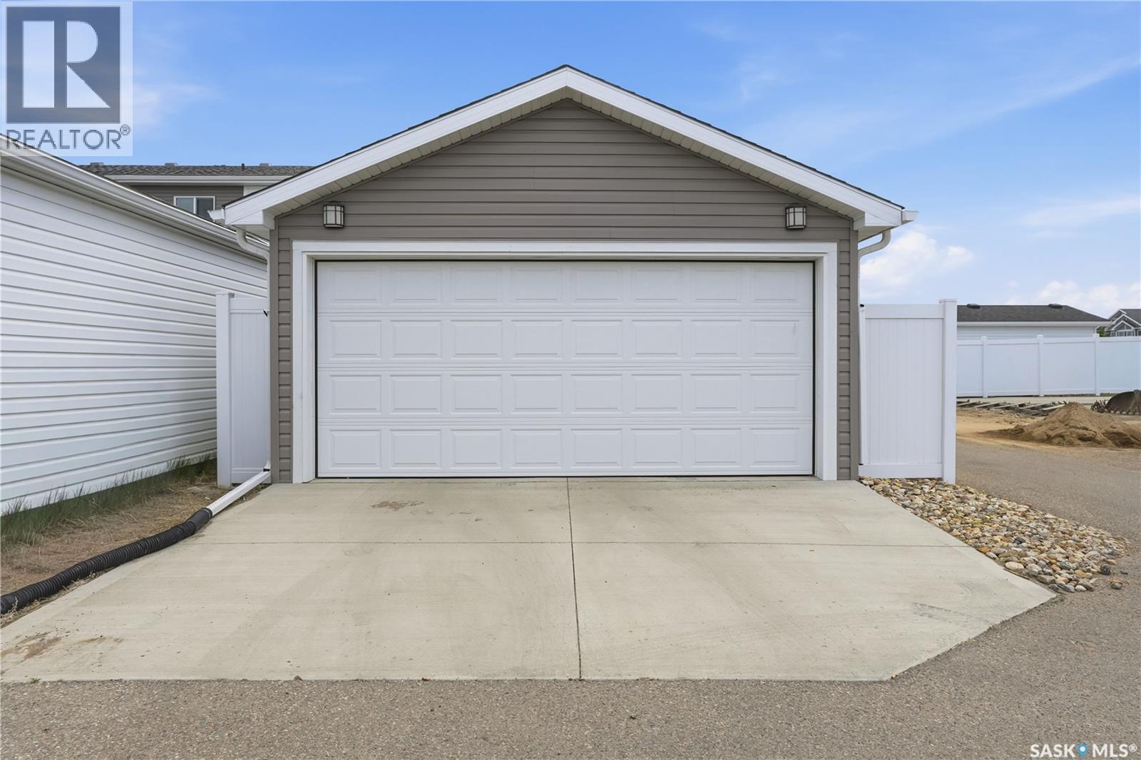 #5000 Primrose Green DRIVE E - 35