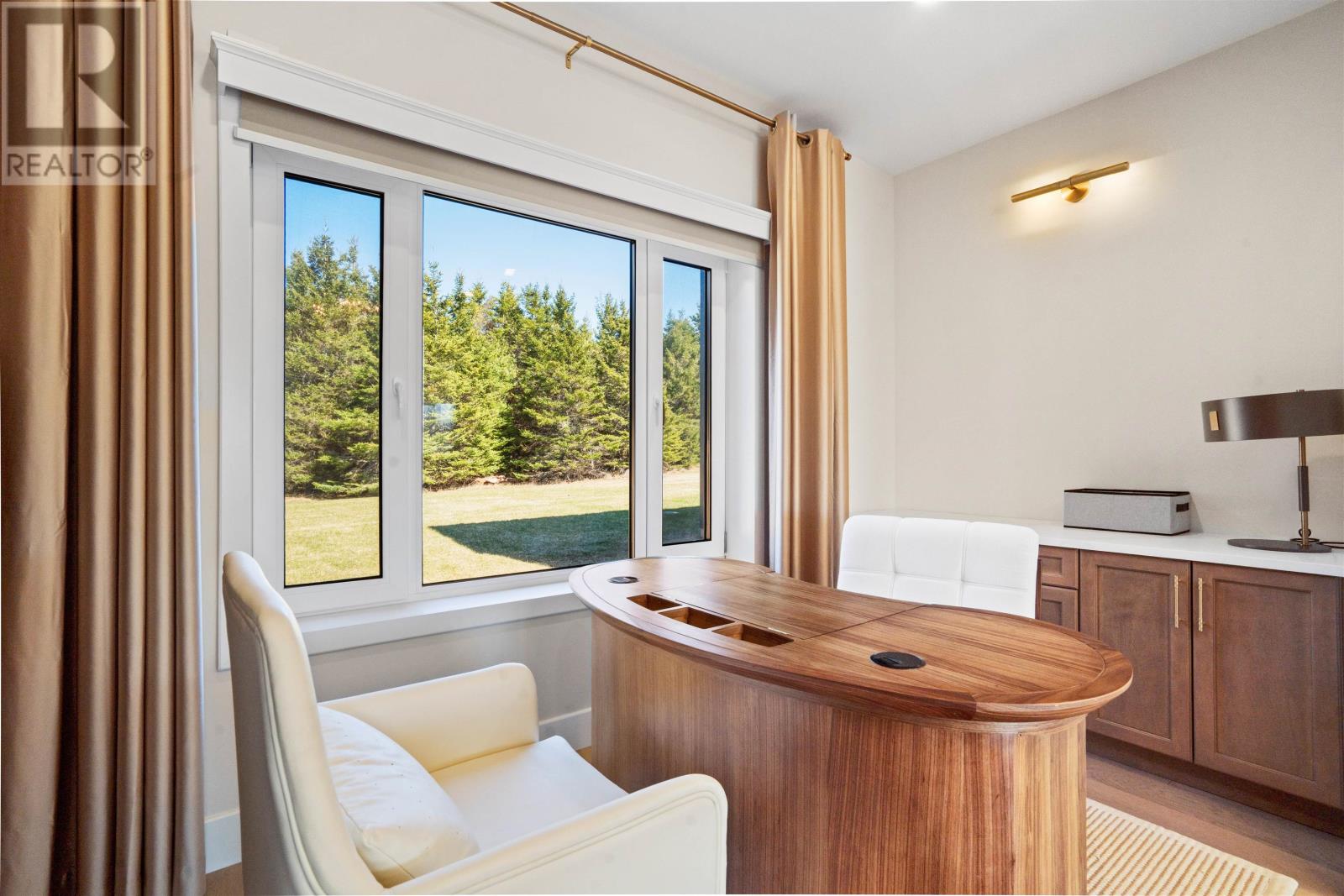 130 MacCallum Drive - 25