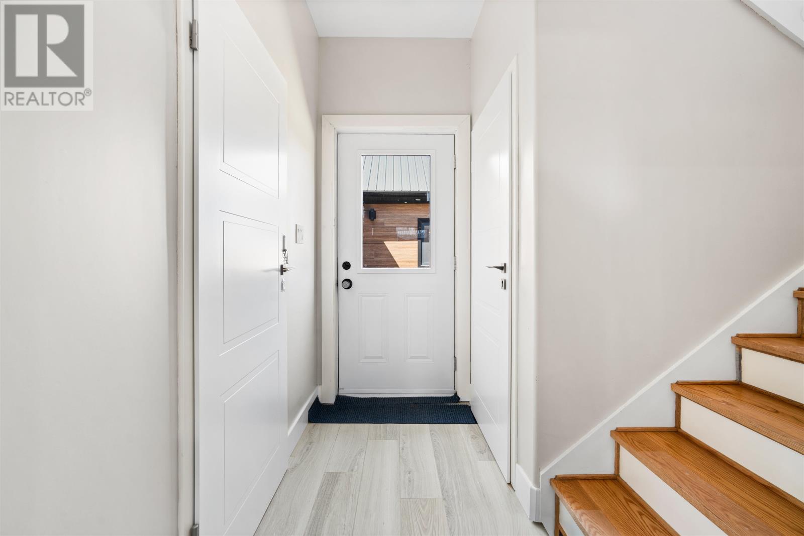 130 MacCallum Drive - 34