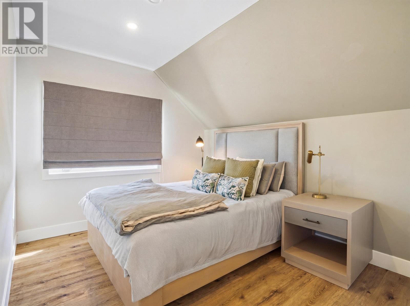 130 MacCallum Drive - 42