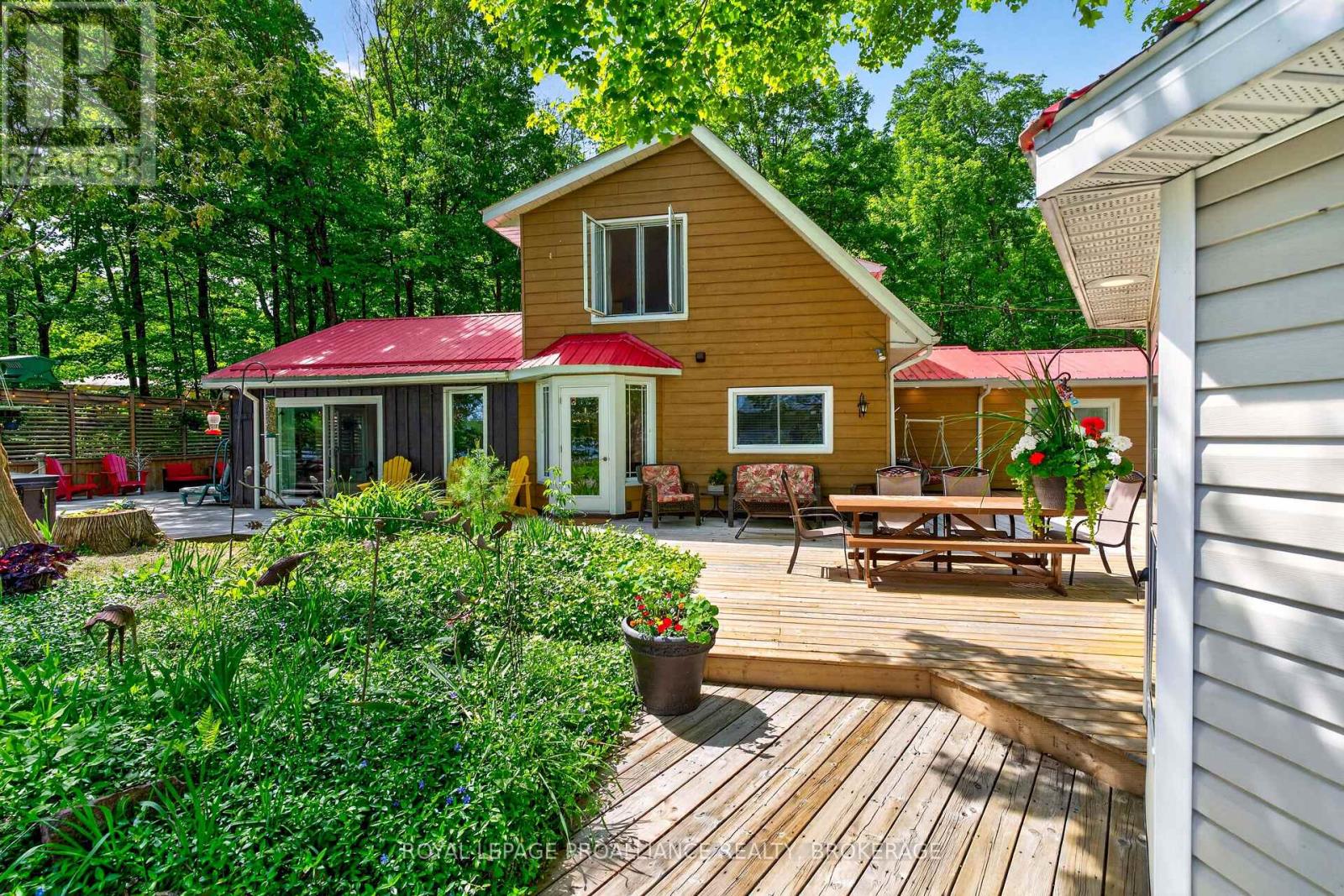 1004C PUBLIC BEACH ROAD - 1