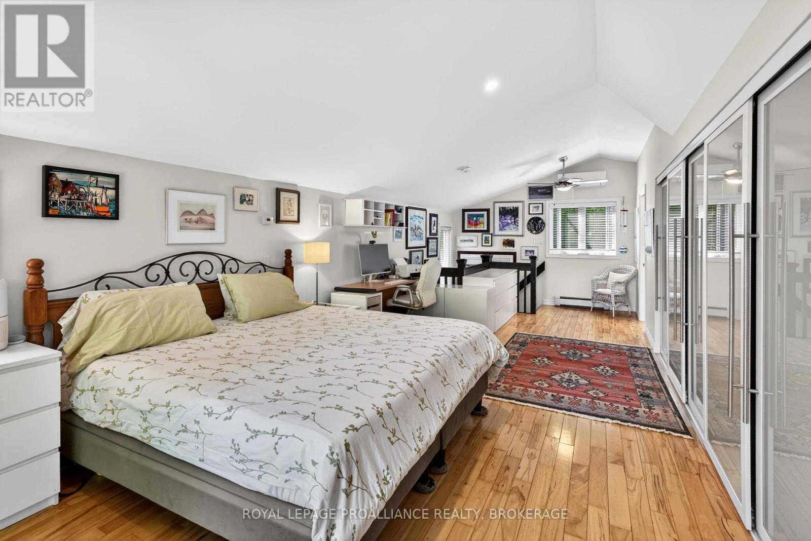 1004C PUBLIC BEACH ROAD - 32