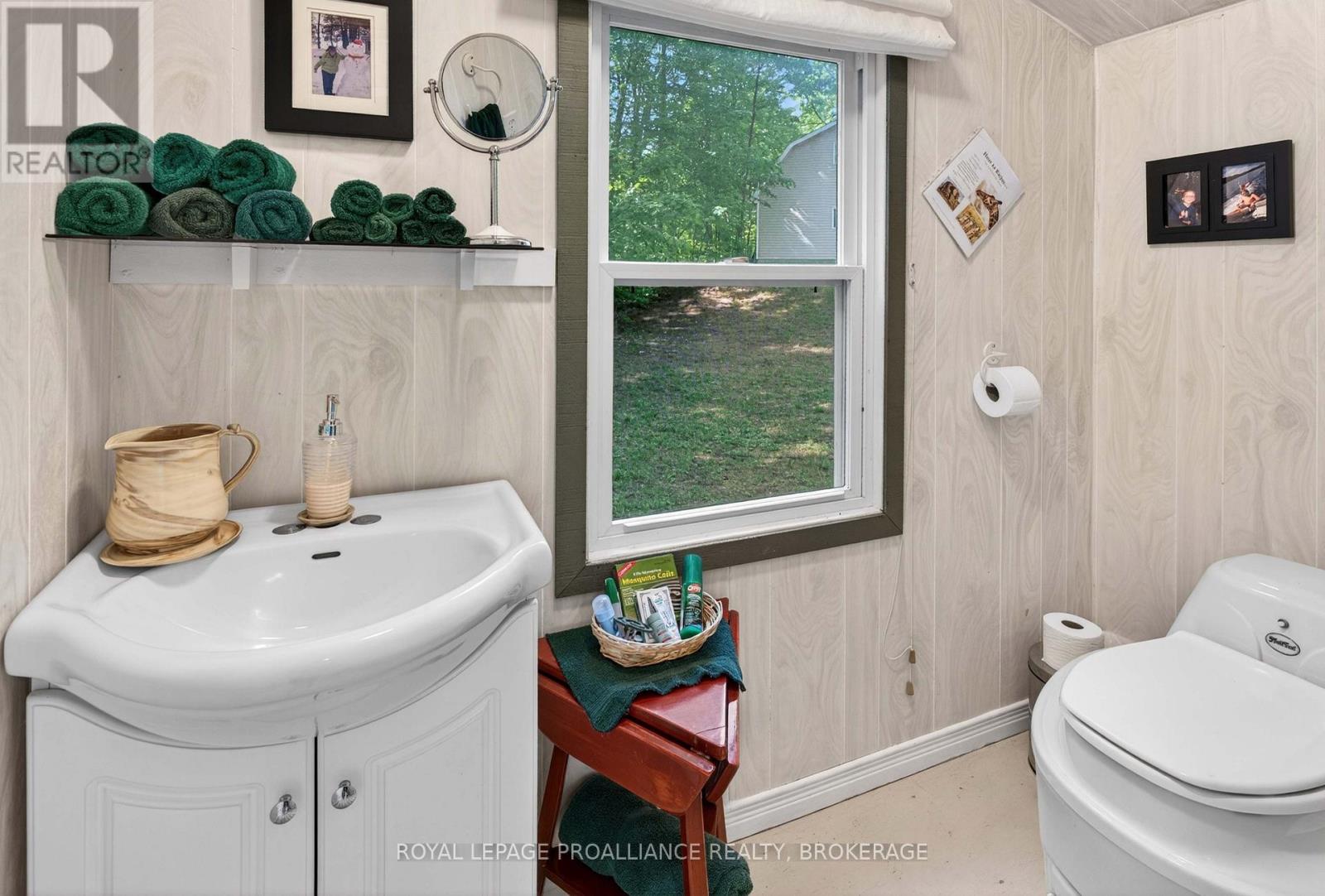 1004C PUBLIC BEACH ROAD - 43
