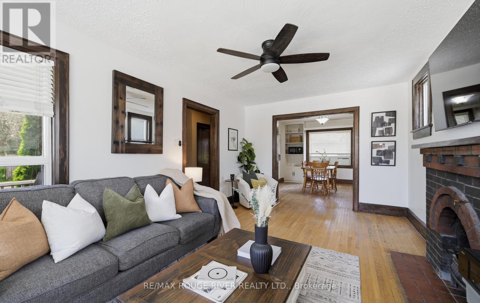 338 JARVIS STREET - 8