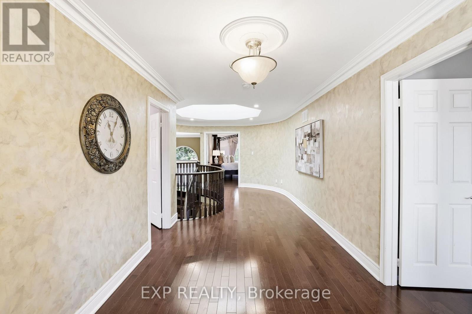 467 DELANEY DRIVE - 21