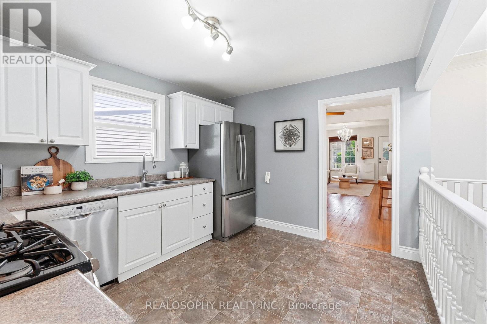10 MEDFORD AVENUE - 20