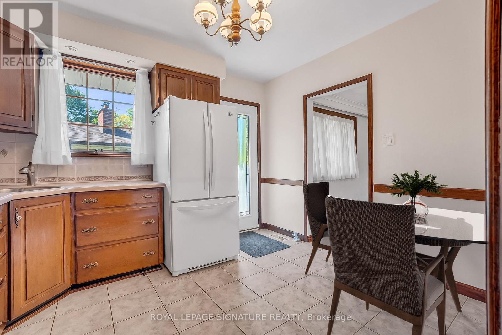 18 VERLAINE PLACE - 11