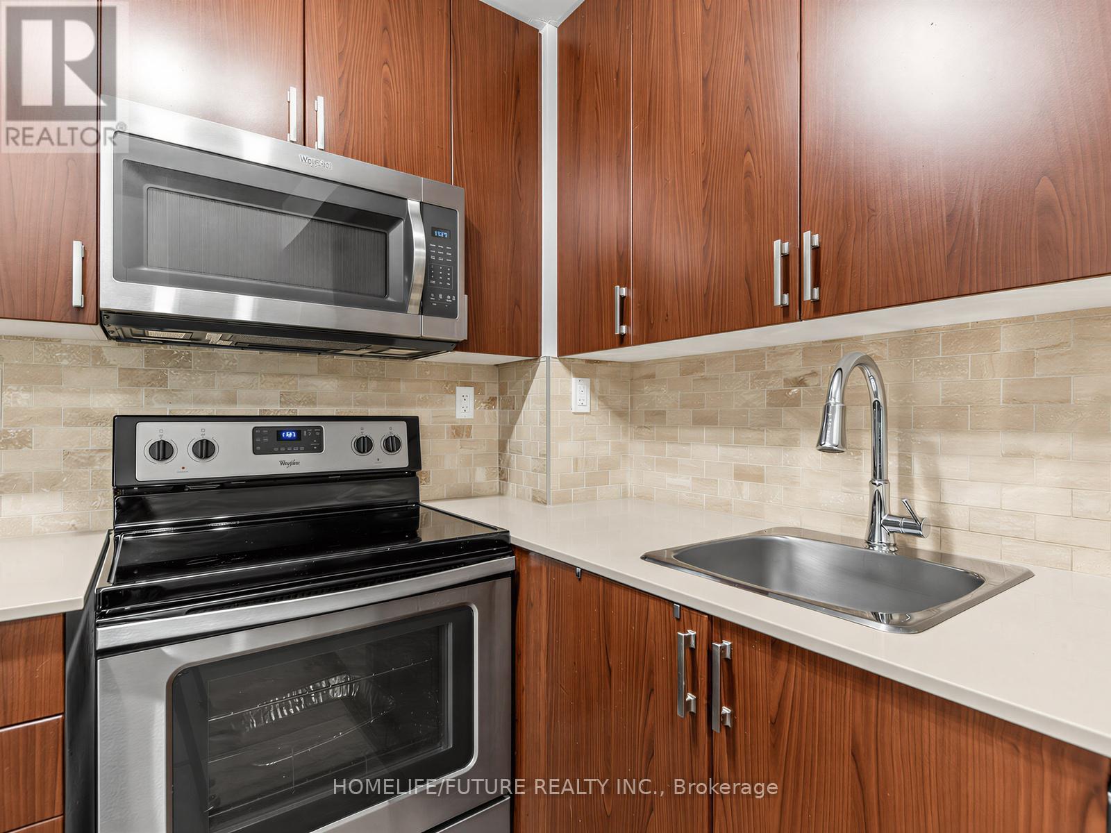 #113 22 EAST HAVEN DRIVE - 12