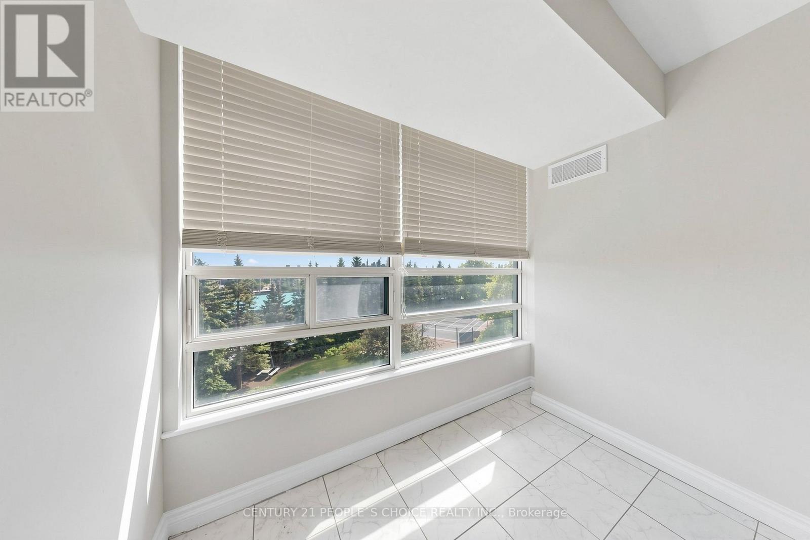 ##413 7805 BAYVIEW AVENUE - 17