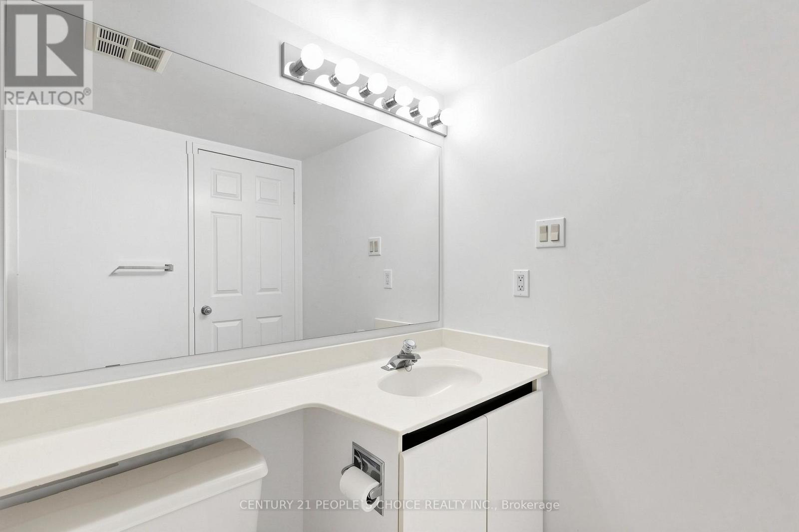##413 7805 BAYVIEW AVENUE - 26