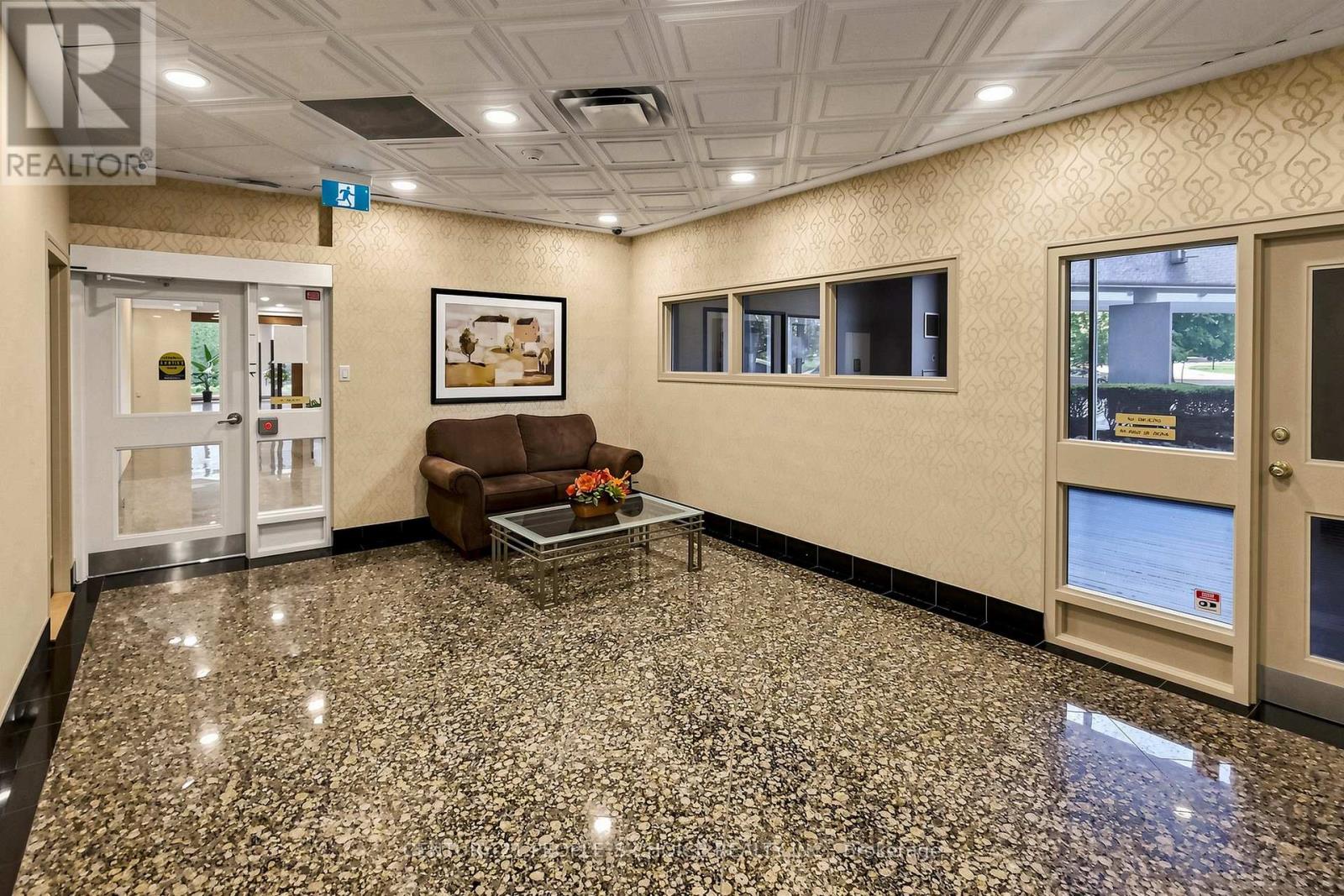 ##413 7805 BAYVIEW AVENUE - 37
