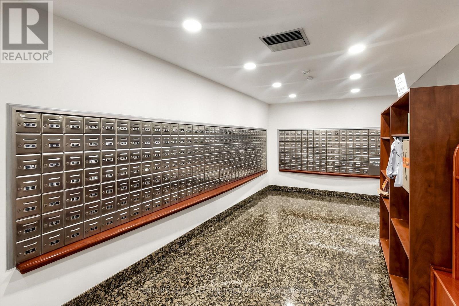 ##413 7805 BAYVIEW AVENUE - 46