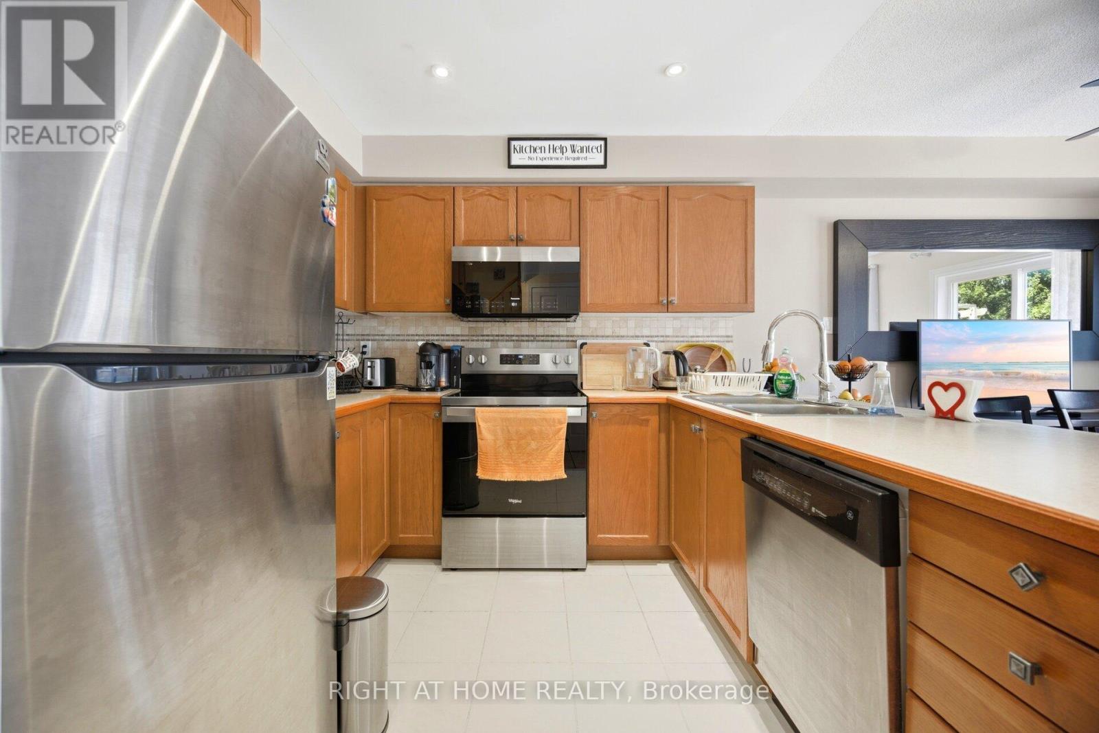 555 LEGRESLEY LANE - 17