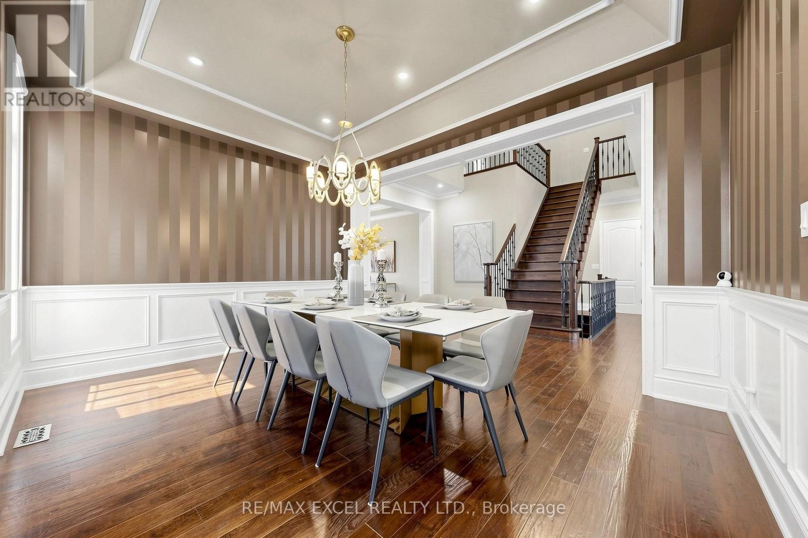 10 ROYAL WEST ROAD - 22