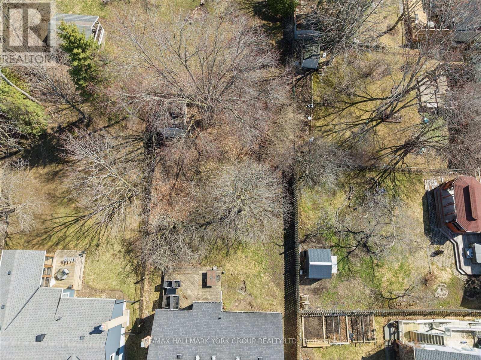 47 HOLLAND RIVER BOULEVARD - 23