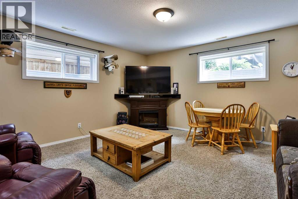 19 Firelight Way W - 22