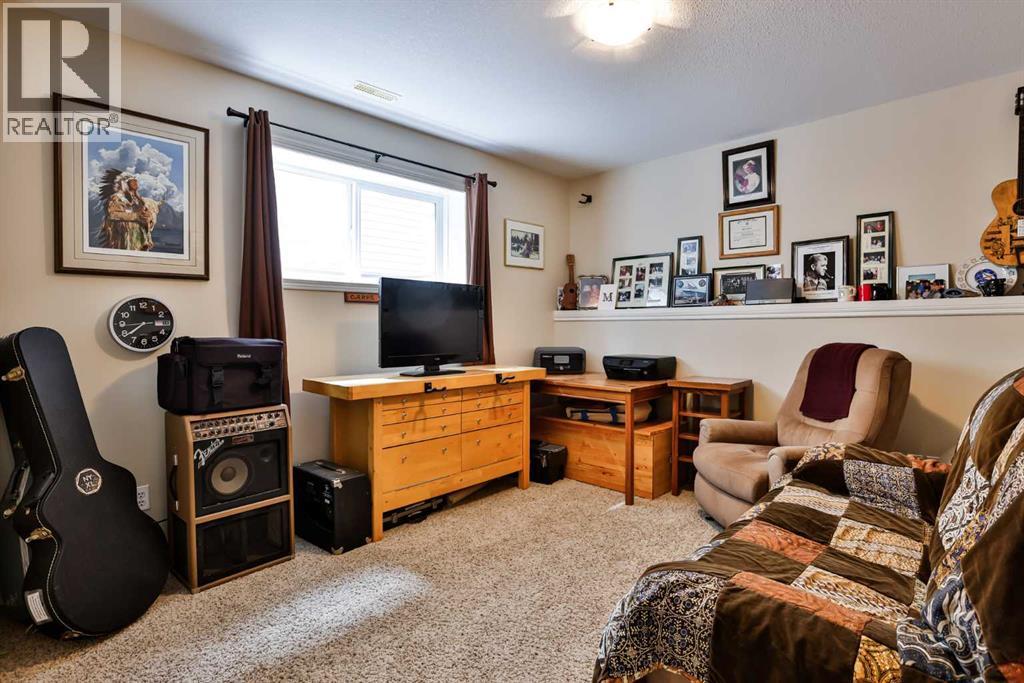 19 Firelight Way W - 25