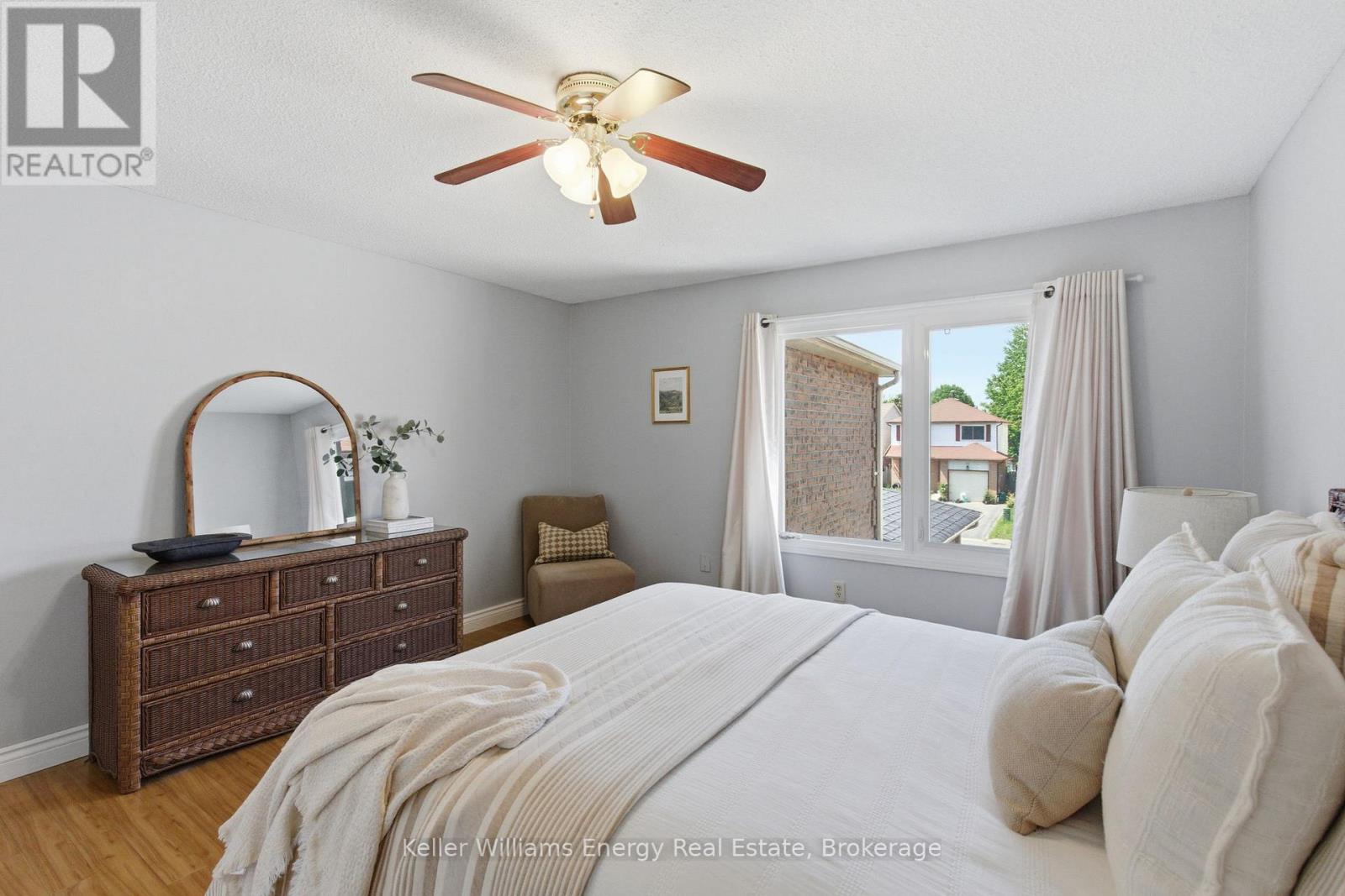 25 BARNES DRIVE - 34