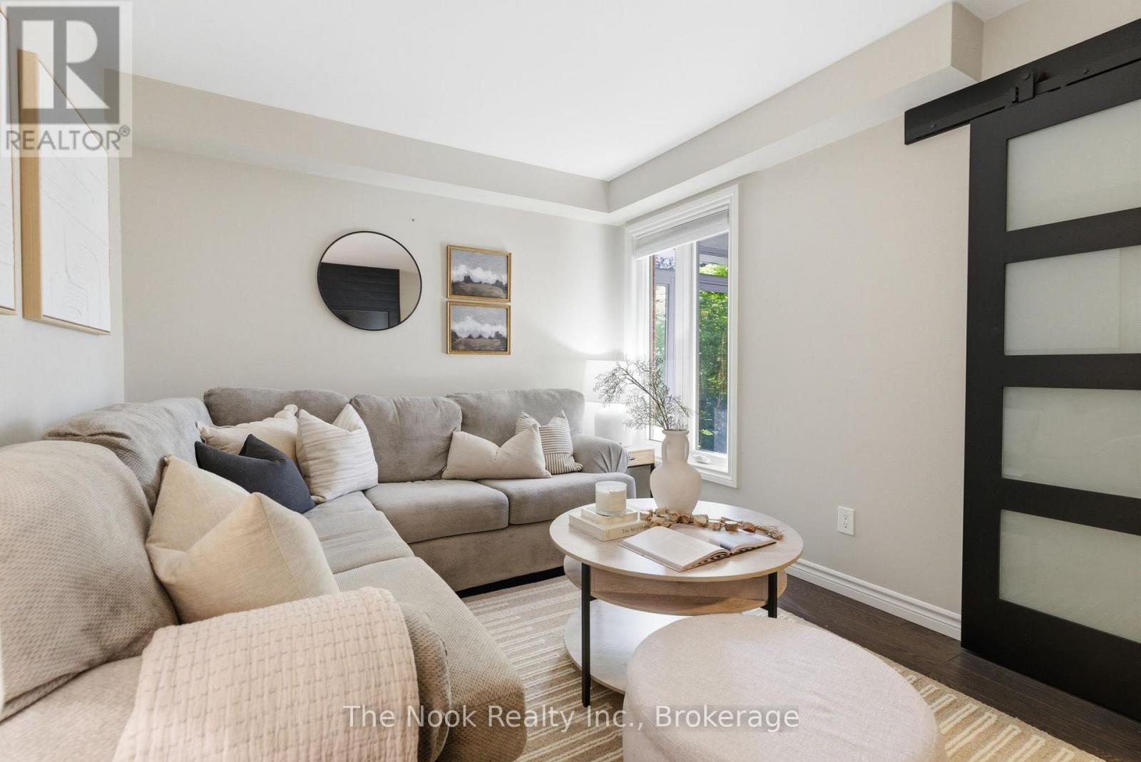 5 TEDDINGTON CRESCENT - 10