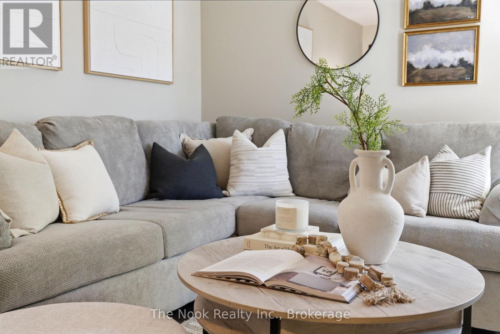 5 TEDDINGTON CRESCENT - 9