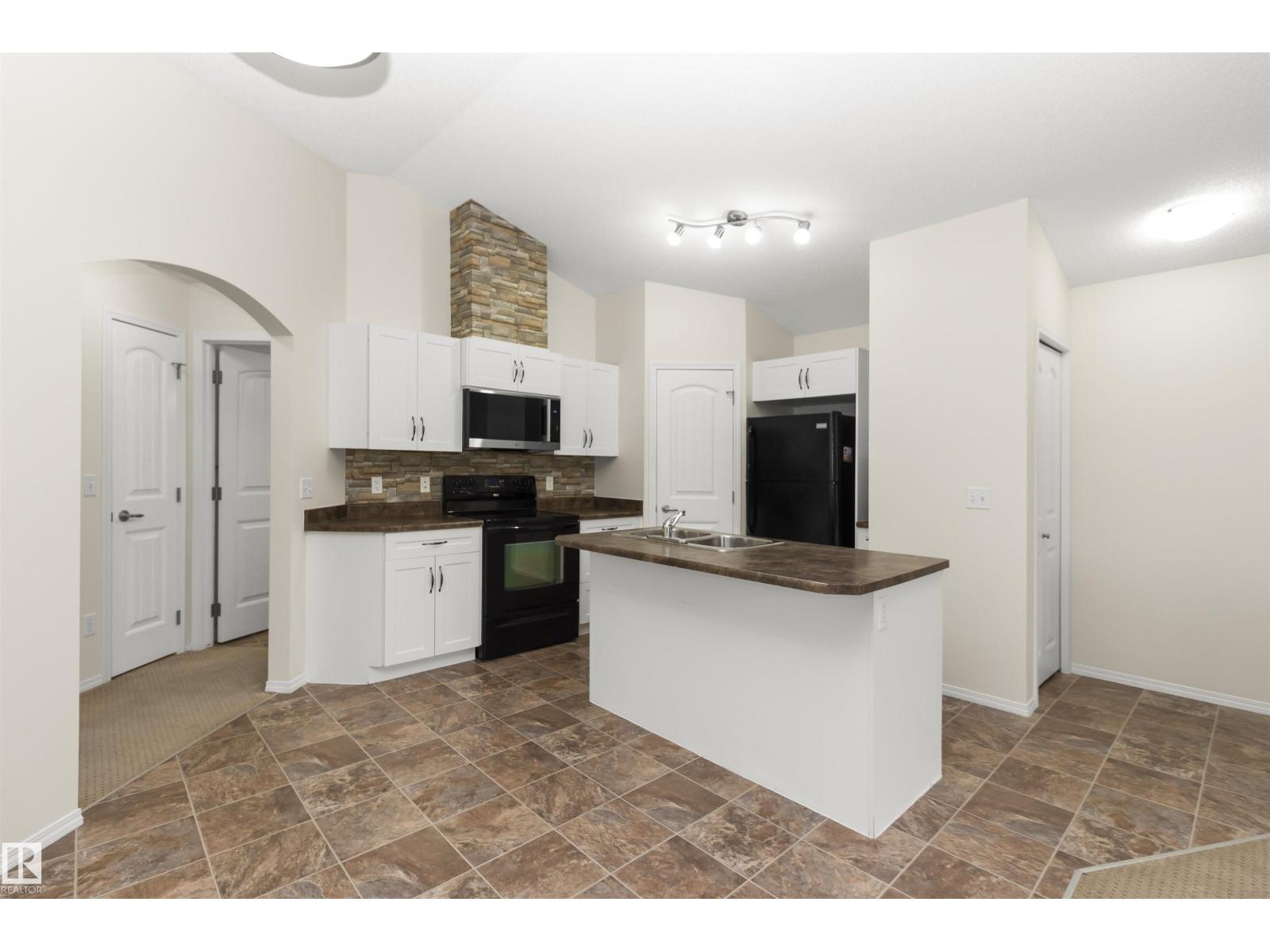 #75 604 62 ST SW - 10